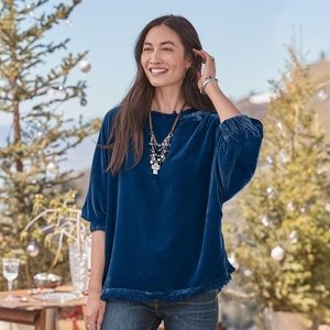 Sundance Alannah Velvet Top Navy Short Sleeve medium petite